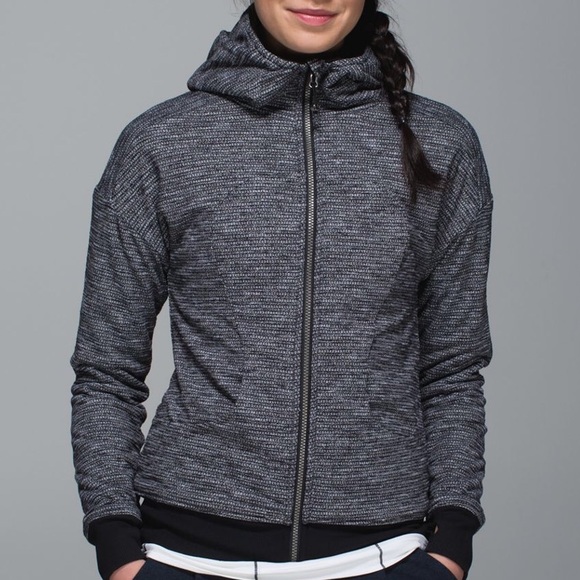 lululemon athletica Jackets & Blazers - 🆕 Lululemon Reversible Embrace Hoodie Pique Black
